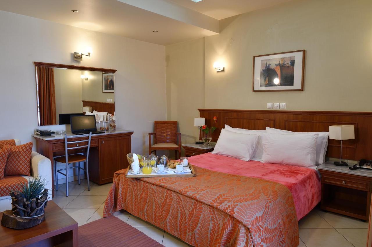 Trílofon Four Seasons Hotel מראה חיצוני תמונה