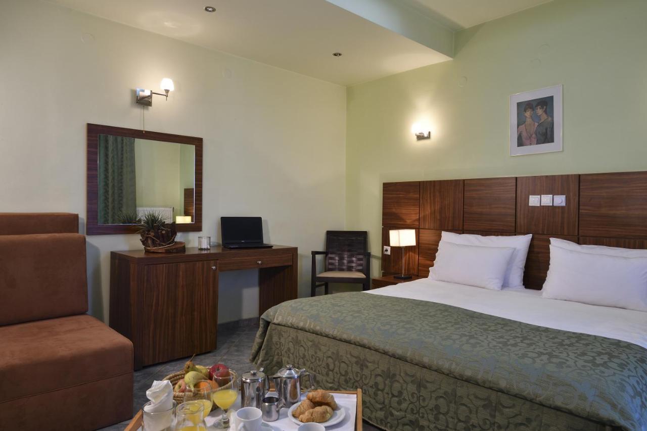 Trílofon Four Seasons Hotel מראה חיצוני תמונה
