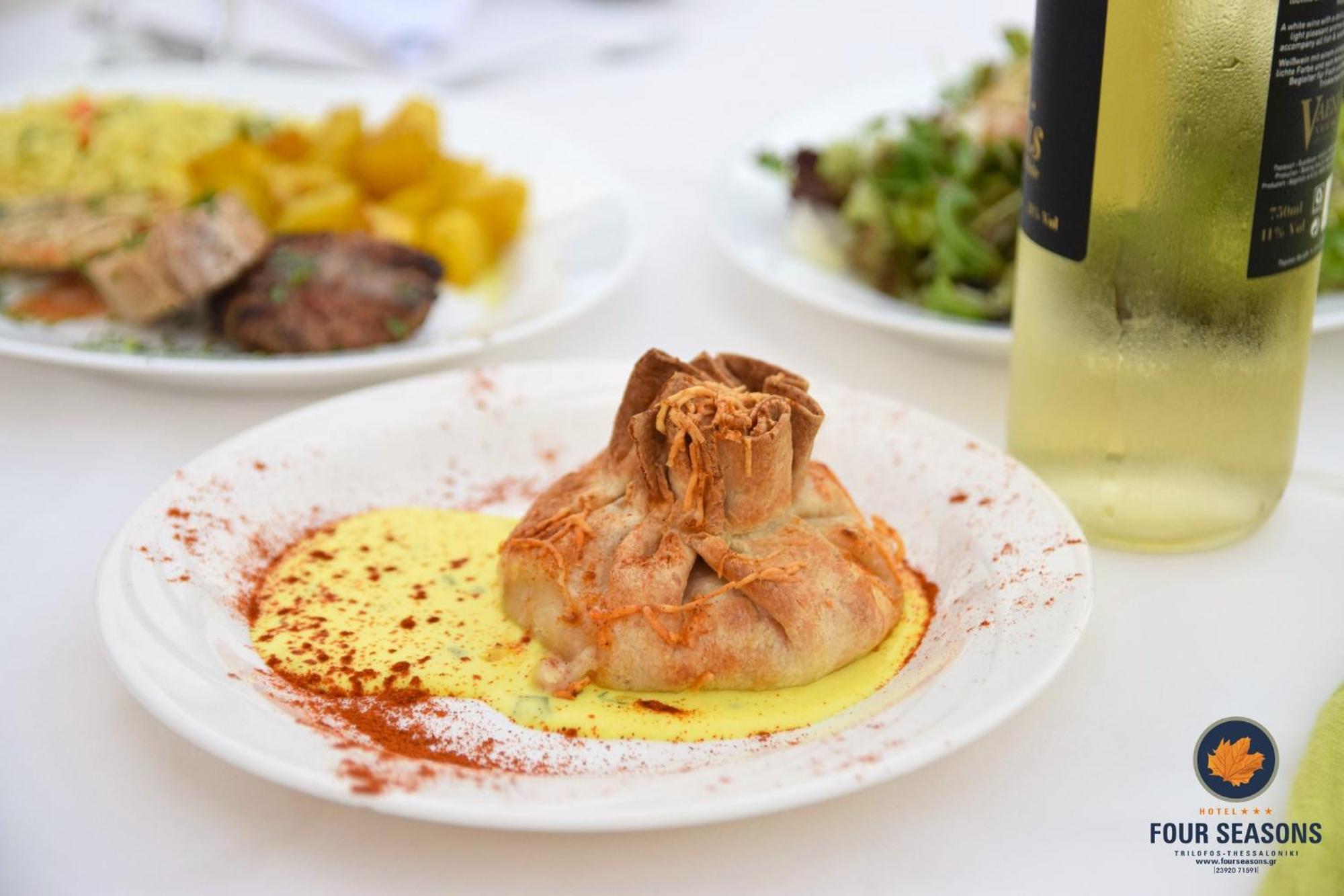 Trílofon Four Seasons Hotel מראה חיצוני תמונה